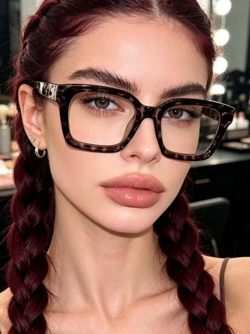 Retro thick leopard glasses